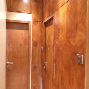 Furnished Amenities in 3 BHK Apartment at Girgaum Chowpatty – for Sale