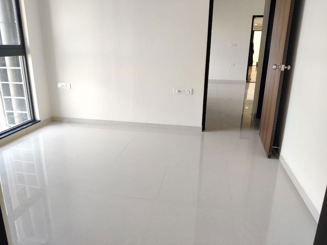 2 BHK + Extra Room 1050 Sq.Ft. Apartment in Lodha Casa Maxima