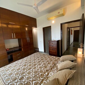 Bedroom in 3 BHK Apartment at Worli – for Rent