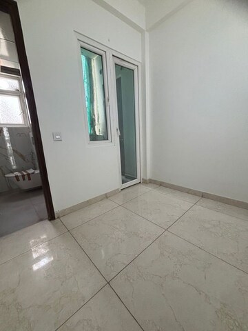 Room in 2 BHK Apartment at Godrej Palm Retreat, Sector 150 – for Sale