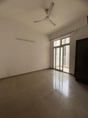 Room in 3 BHK Apartment at Godrej Palm Retreat, Sector 150 – for Sale
