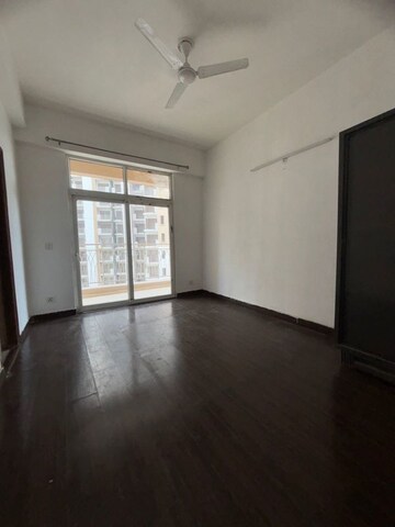 Room in 3 BHK Apartment at Godrej Palm Retreat, Sector 150 – for Sale