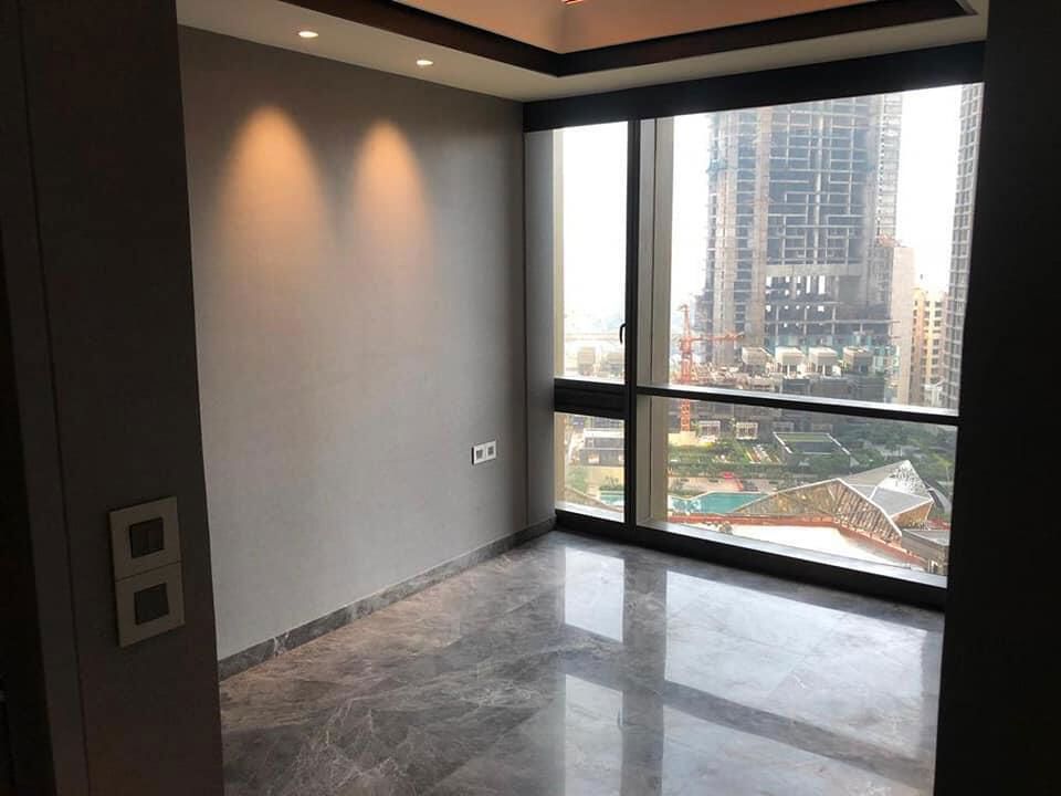 4 BHK + Pooja Room,Servant Room Apartment For Rent in Lodha Trump Tower