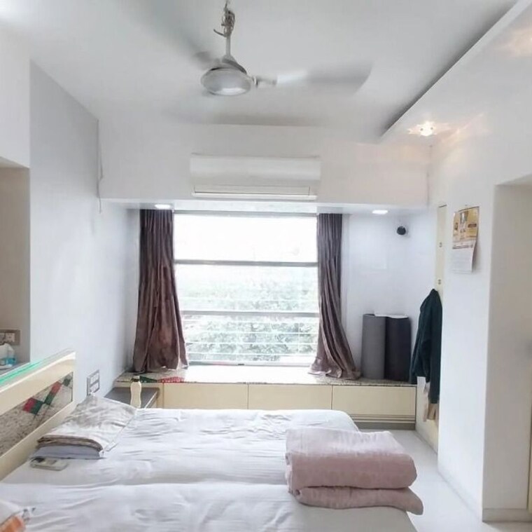 Living Room, girgaum chowpatty 3 Bedroom 2000 Sq.Ft. Apartment In Girgaum Chowpatty Mumbai 9347281