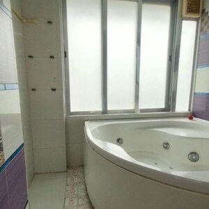 Bathroom in 3 BHK Apartment at Girgaum Chowpatty – for Rent