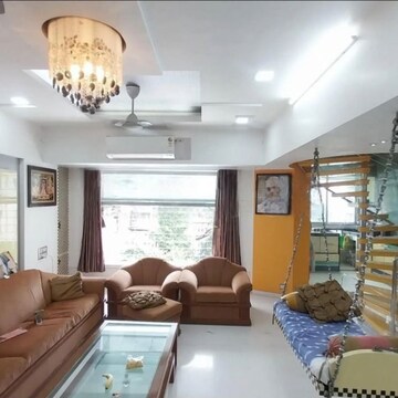 Living Room in 3 BHK Apartment at Girgaum Chowpatty – for Rent