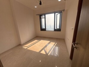 Room in 4 BHK Apartment at Lodha The Park, Worli – for Rent