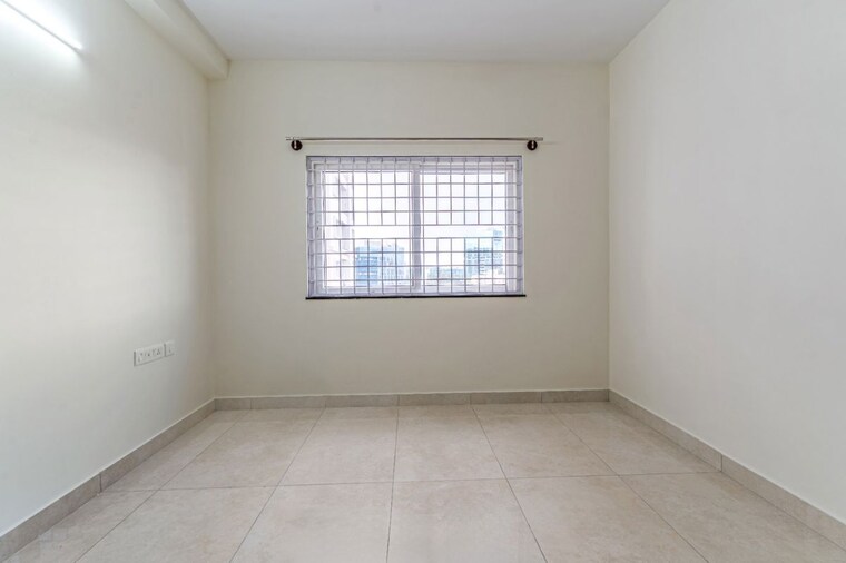 Room, prestige-waterford 3.5 Bedroom 2027 Sq.Ft. Apartment In Whitefield Bangalore 9698552