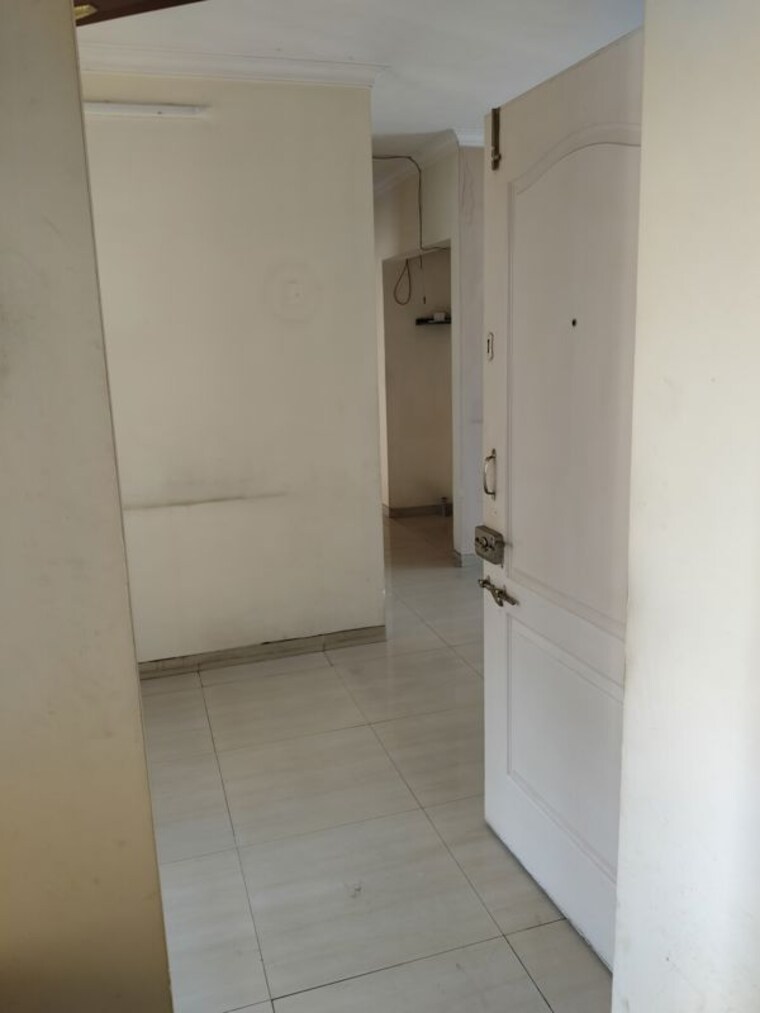 Bathroom, kesar-gardens 3 Bedroom 1375 Sq.Ft. Apartment In Kharghar Navi Mumbai 9698597