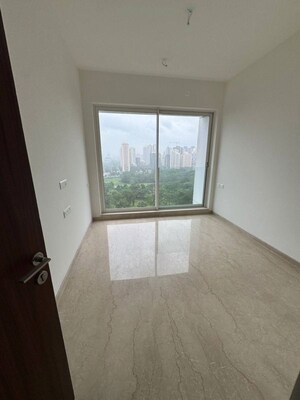 Room in 2 BHK Apartment at Narang Rozanne by Courtyard, Pokhran Road No Two – for Rent