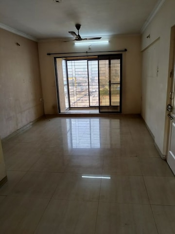 Room in 3 BHK Apartment at Kesar Gardens, Kharghar – for Rent