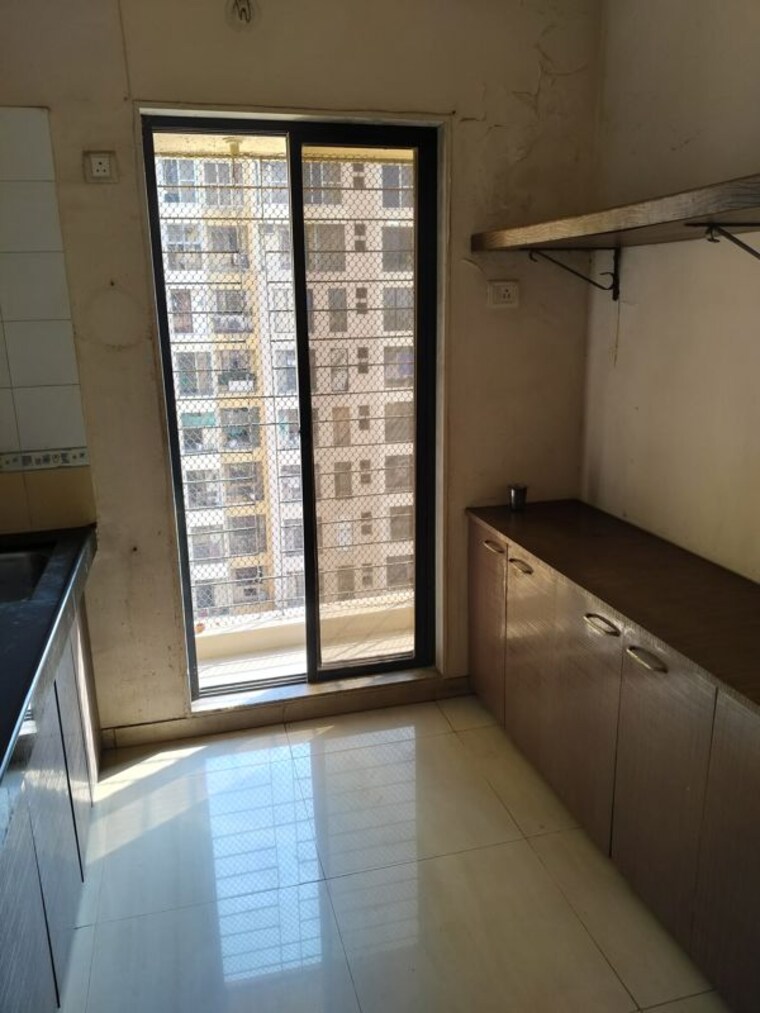 Kitchen, kesar-gardens 3 Bedroom 1375 Sq.Ft. Apartment In Kharghar Navi Mumbai 9698868