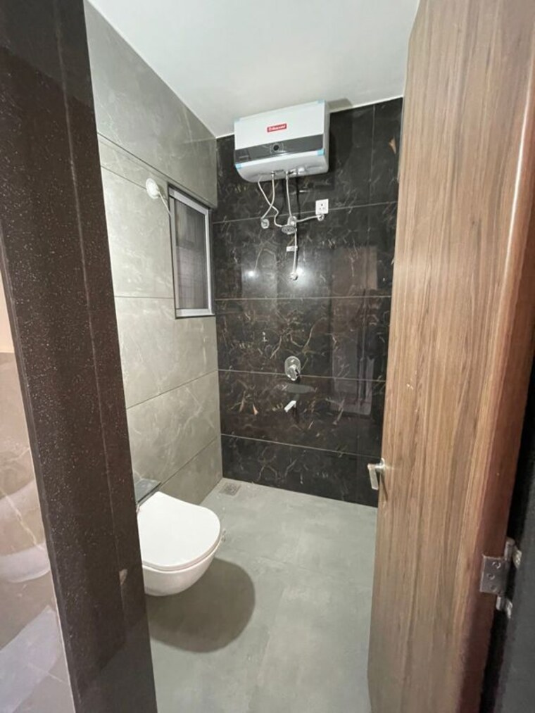 Bathroom, d-and-t-mountain-view-chs 2 Bedroom 931 Sq.Ft. Apartment In Senapati Bapat Road Pune 9464211