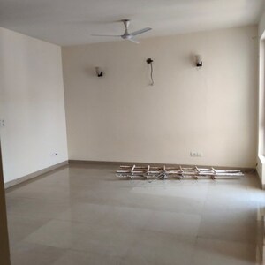 3 BHK Apartment For Rent in Emaar Emerald Estate, Sector 65