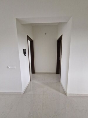 Room in 3 BHK Apartment at Vertical Alcinia, Mohammadwadi – for Rent
