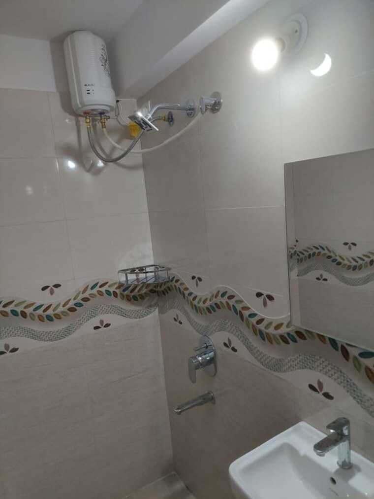 Bathroom, viman nagar 2 Bedroom 750 Sq.Ft. Apartment In Viman Nagar Pune 9699191