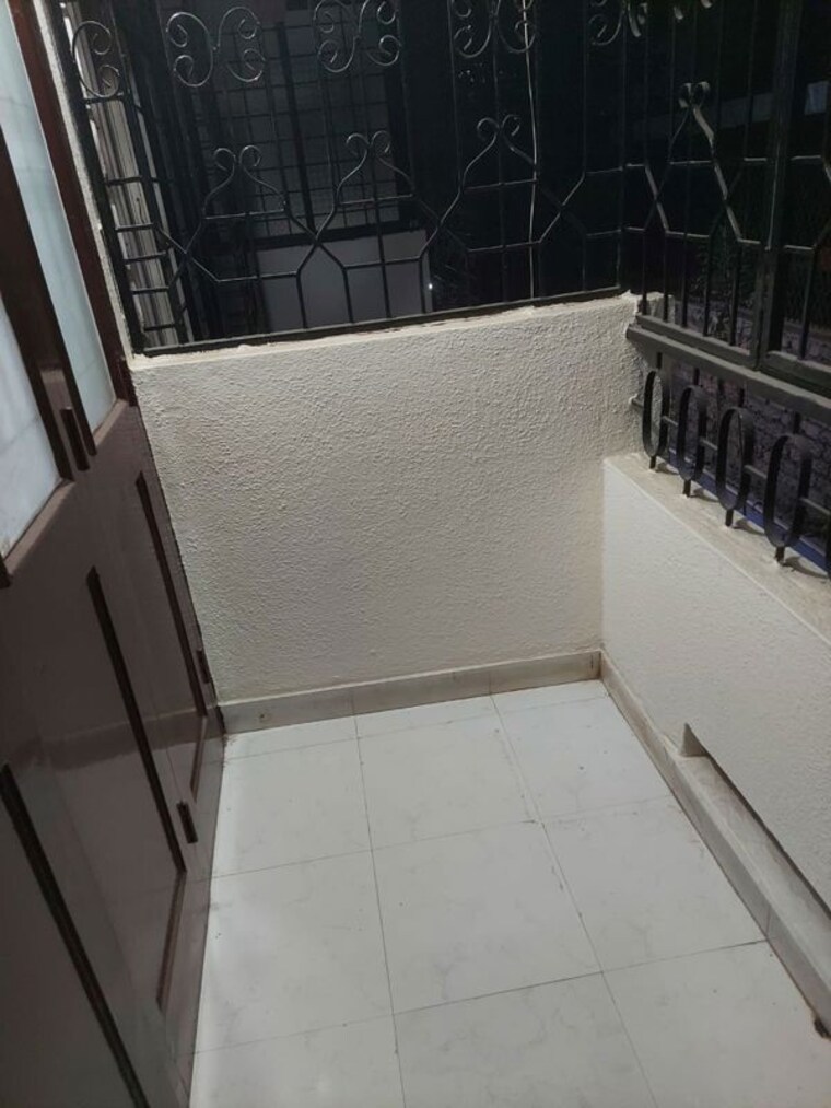Balcony, viman nagar 2 Bedroom 750 Sq.Ft. Apartment In Viman Nagar Pune 9699191