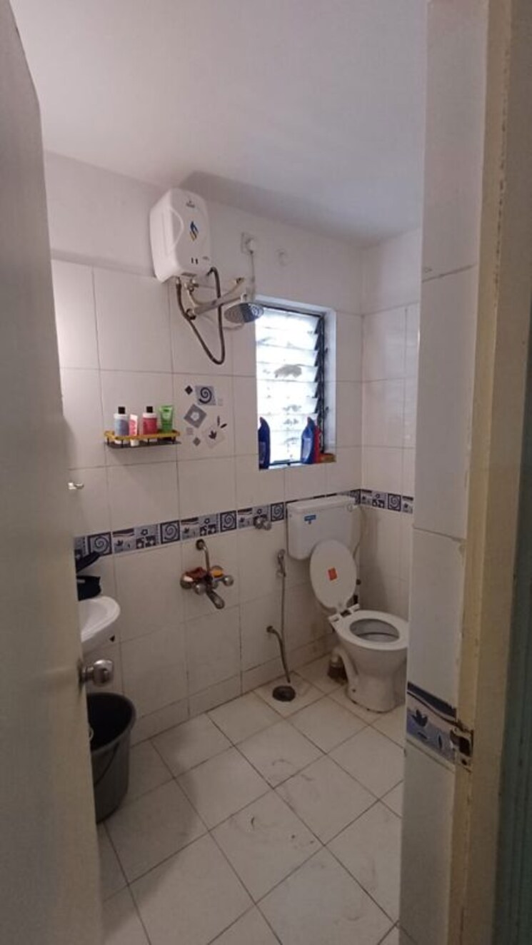 Bathroom, rose-garden 2 Bedroom 1100 Sq.Ft. Apartment In Viman Nagar Pune 9699267