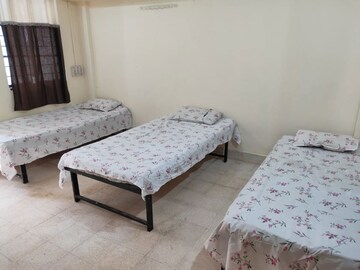 Bedroom in  Pg at Shivajinagar – for Rent