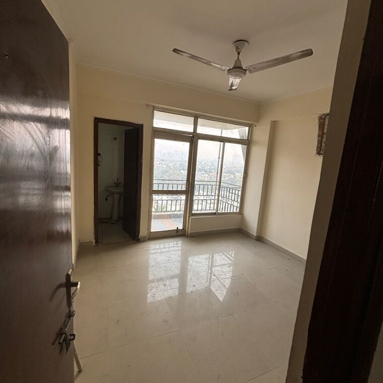 Room, gardenia-grace 3.5 Bedroom 1750 Sq.Ft. Apartment In Sector 61 Noida 9696912