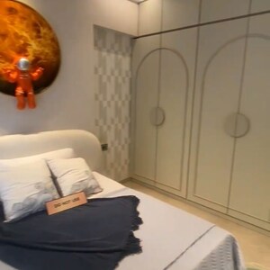 Furnished Amenities in 3 BHK Apartment at Santacruz West – for Sale