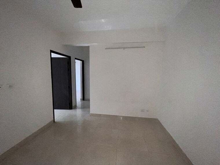 Room, sector 71 2.5 Bedroom 900 Sq.Ft. Builder Floor In Sector 71 Gurgaon 9701112