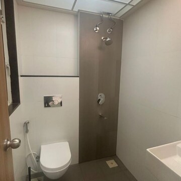 Furnished Amenities in 1 BHK Apartment at Kandivali East – for Sale