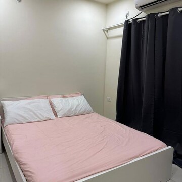 Bedroom in 1 BHK Apartment at Kandivali East – for Sale