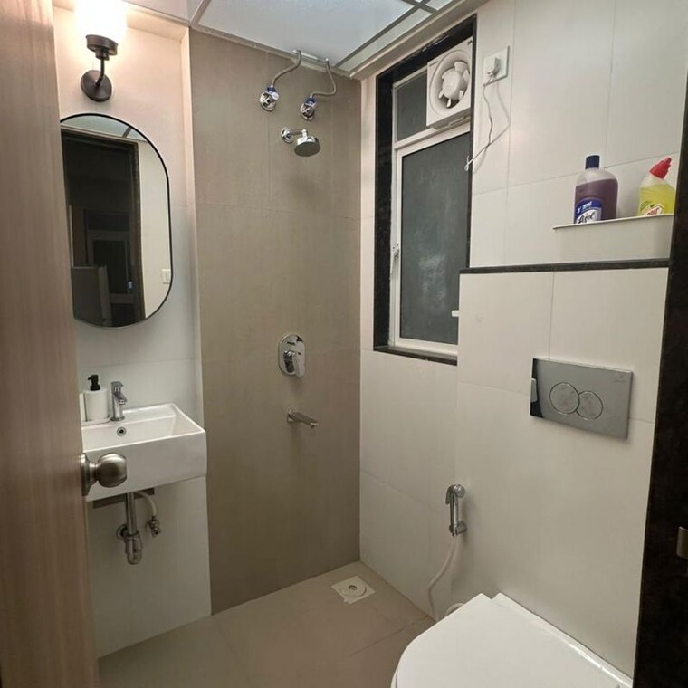 Bathroom, kandivali east 1 Bedroom 650 Sq.Ft. Apartment In Kandivali East Mumbai 9306446