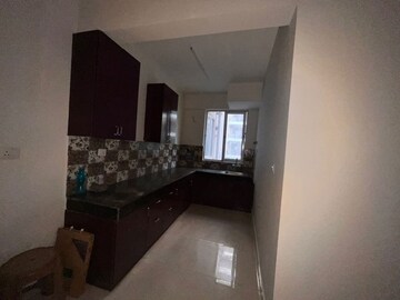 Kitchen in 2.5 BHK Builder Floor at Sector 71 – for Sale