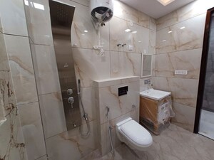 Bathroom in 3 BHK Builder Floor at BP Homes, Sector 85 – for Sale