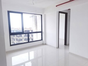 Room in 2 BHK Apartment at Sunteck City Avenue-2, Goregaon West – for Rent