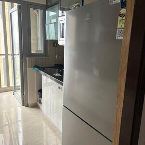 Room in 3 BHK Apartment at Mahalaxmi – for Rent