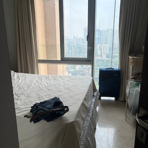 Team Area in 3 BHK Apartment at Mahalaxmi – for Rent