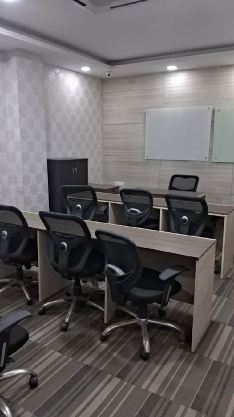 Team Area, sector 4 Commercial Office Space 2000 Sq.Ft. In Sector 4 Noida 9702325