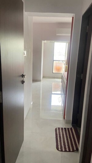 Room in 2 BHK Apartment at Ladiwala Bhavan, Kandivali West – for Sale