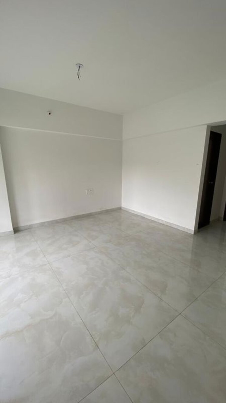 Room, ladiwala-bhavan 2 Bedroom 622 Sq.Ft. Apartment In Kandivali West Mumbai 9702364