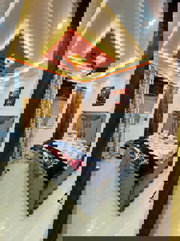 2 BHK Apartment For Rent in VVIP Addresses