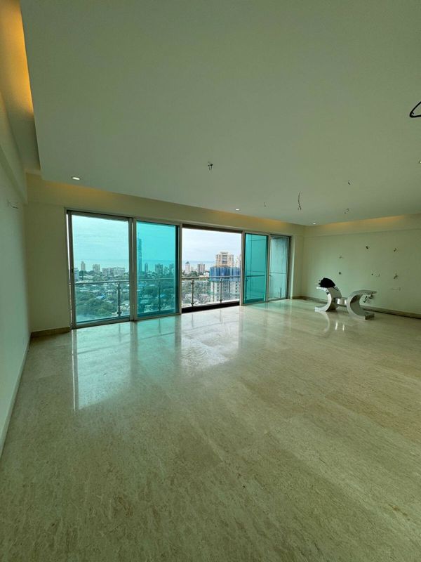 4 BHK + Servant Room 2000 Sq.Ft. Apartment in Raheja Atlantis