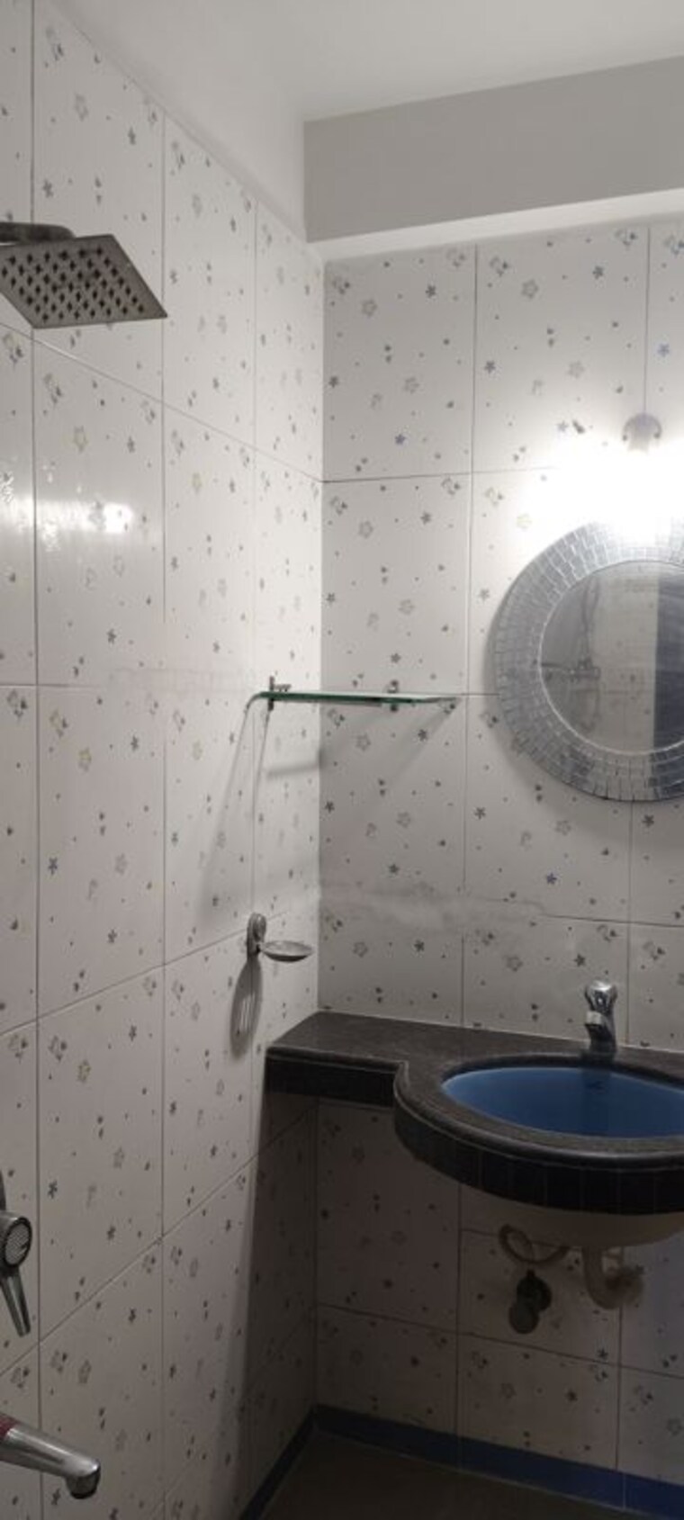 Bathroom, ajmera-golden-rays 3 Bedroom 1585 Sq.Ft. Apartment In Andheri West Mumbai 9702856