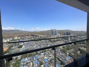 Swimming Pool in 2 BHK Apartment at Shapoorji Pallonji Epsilon, Kandivali East – for Rent