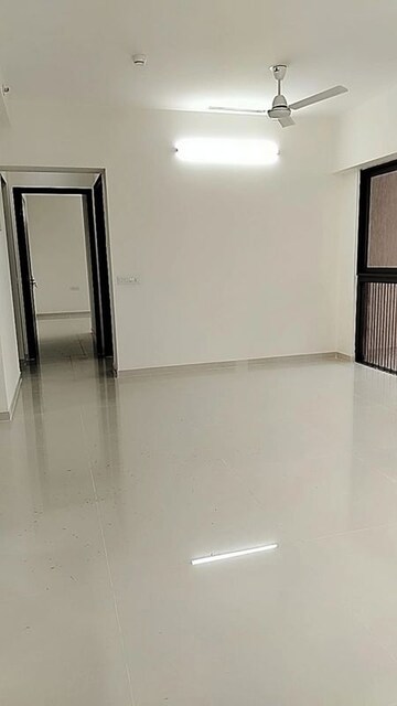 Room in 3 BHK Apartment at Amanora Elivate Tower, Hadapsar – for Sale