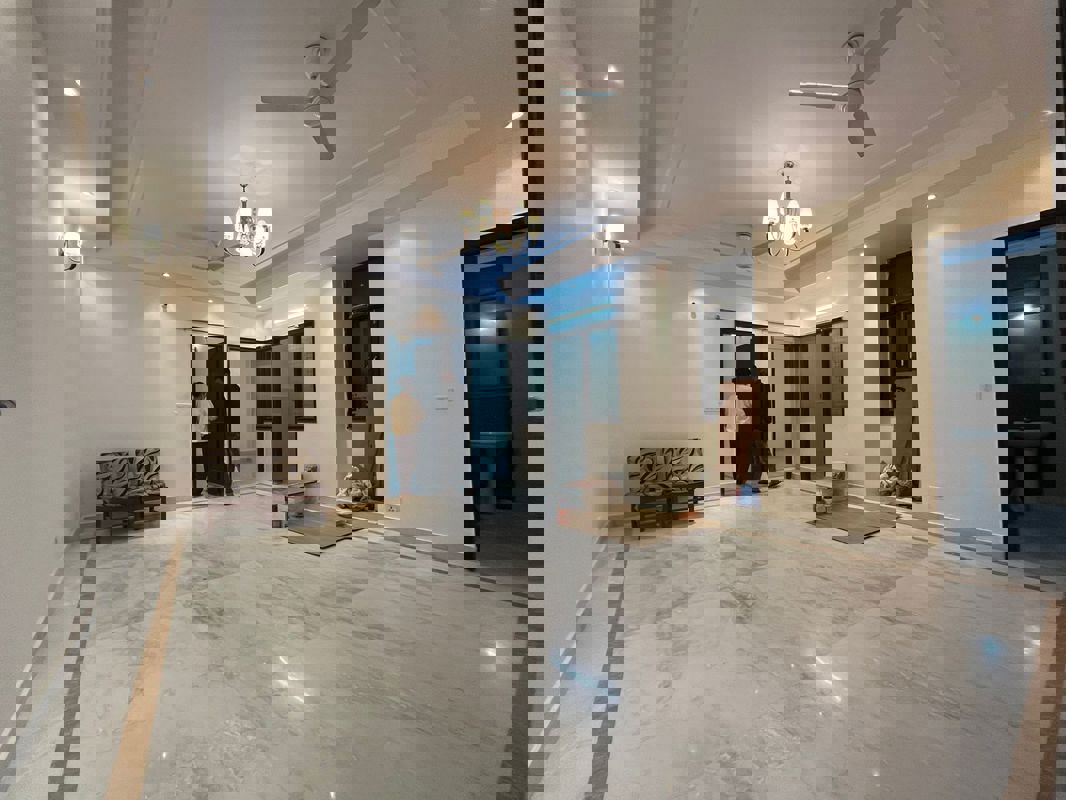 3 BHK Builder Floor For Rent in Chattarpur