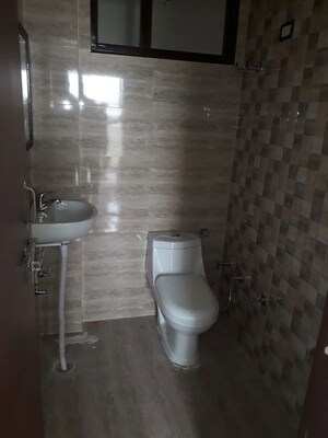 Bathroom in 1 BHK Independent House at Sector 14 – for Rent