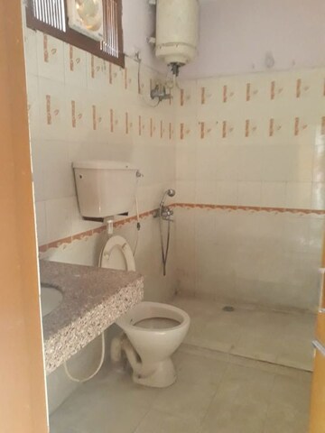 Bathroom in 1 BHK Independent House at Sector 14 – for Rent