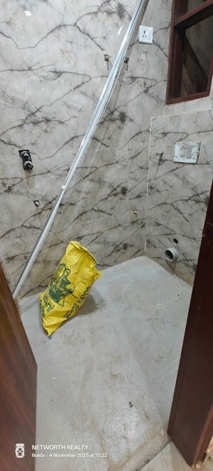 Master Plan in 1 BHK Builder Floor at Sector 73 – for Sale