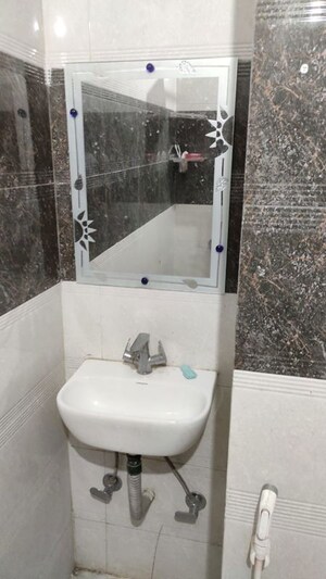 Bathroom in 1 BHK Independent House at Sector 14 – for Rent