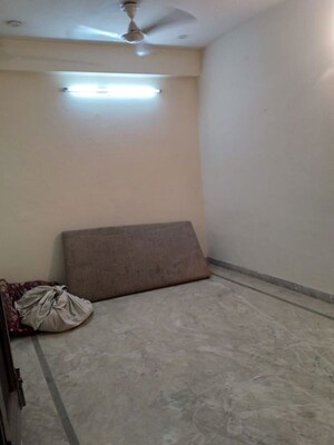 Room in 2 BHK Independent House at Sector 14 – for Rent