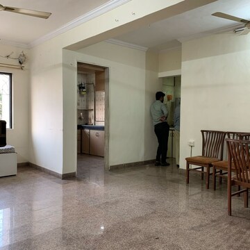 Room in 2 BHK Apartment at Hari Vijay Apartment, Shimpoli – for Rent