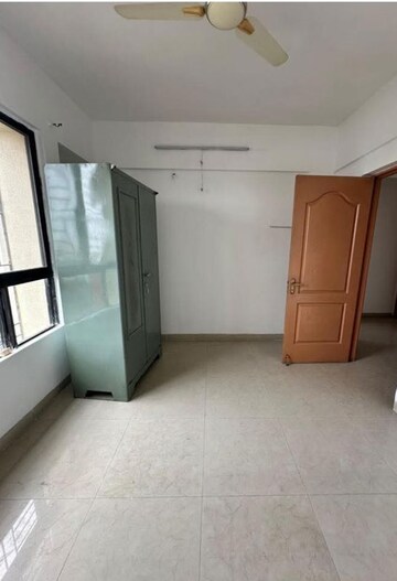 Study Room in 3 BHK Apartment at Ganga Satellite, Wanwadi – for Rent